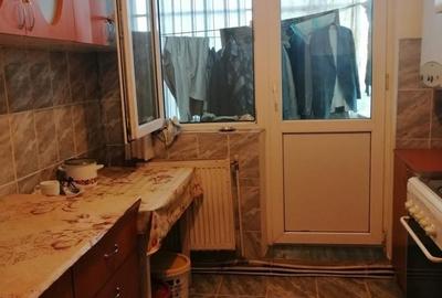 Apartament cu 2 camere nedecomandat în Micro 4