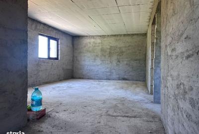 Casă cu 4 camere în Lazuri - 4