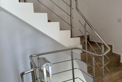 Casă cu 5 camere cu Teren 100 Mp în Chiajna - 2