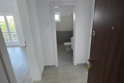 Apartament cu 2 camere decomandat în Baza 3 - 15
