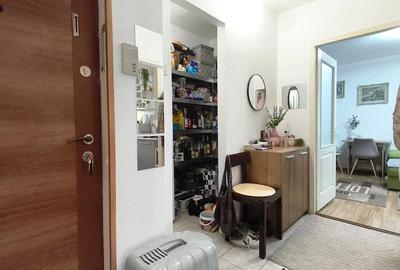 Apartament cu 2 camere decomandat în Piața Centrală