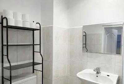 Garsonieră decomandată în UTA - 4