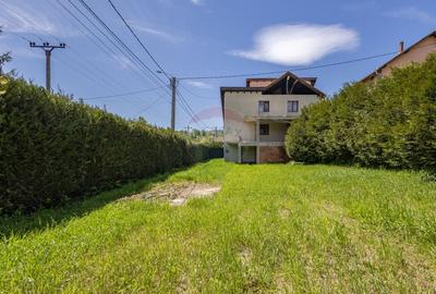 Casă individuală cu 8 camere cu Teren 622 Mp în Moieciu de Jos - 37