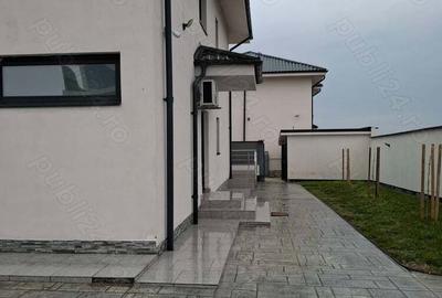 Casă cu 3 camere în Schitu - 8