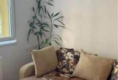 Apartament cu 3 camere semidecomandat în 1 Mai