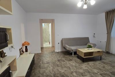 Apartament cu 3 camere semidecomandat, mobilat în Micro 11 - 10
