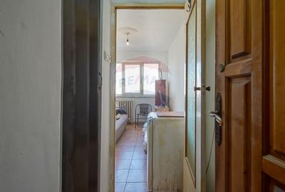 COMISION 0%! Camera de camin in zona Tractorul - 2