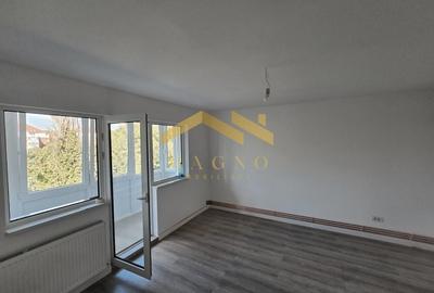Apartament cu 4 camere de vanzare, Zona Malul Muresului/Praporgescu - 1