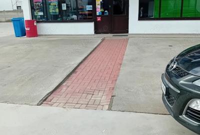 Spațiu comercial, de 170 mp, în Central - 4