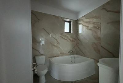 Casa tip duplex, 4 camere si mansarda, str.Diamantului,Bragadiru - 13
