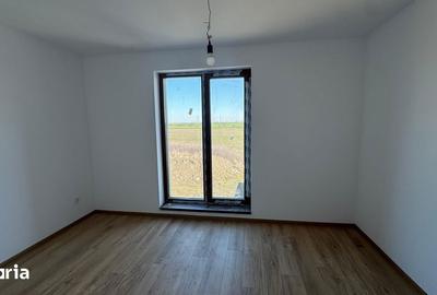 Casă cu 4 camere cu Teren 370 Mp în Ronaț - 7