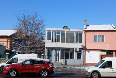 Spatiu comercial  P+1 ! B-dul Mamaia colt cu Mihai Viteazu! - 2