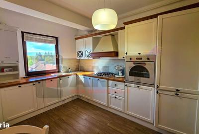Apartament cu 3 camere în Central - 13