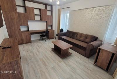 PF. închiriez apartament 2 camere D, 72.4mp, et.8/11, Unirea Towers, piața Nicolina