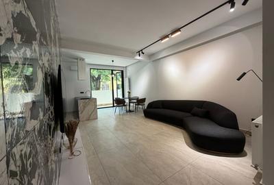Apartament cu 3 camere decomandat în Domenii