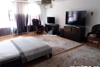 Casă cu 5 camere cu Teren 60 Mp în Vitan - 12