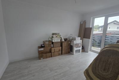 Apartament cu 4 camere decomandat în Central - 1
