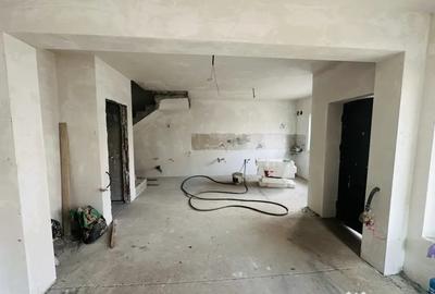 Casă cu 5 camere cu Teren 140 Mp în Roșu - 8