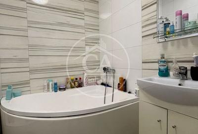 Apartament cu 3 camere decomandat în Salca - 13
