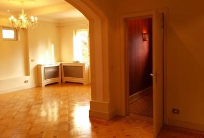 Arcul de Triumf-Domenii --  Apart. in Vila cu caracter, restaurat, elegant 110mp - 2