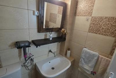 Inchiriez apartament 4 camere Vitrometan Medias - 9