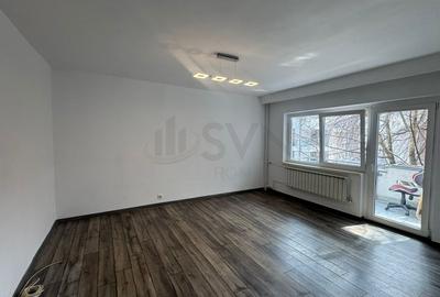 Apartament cu 3 camere decomandat în Barbu Văcărescu