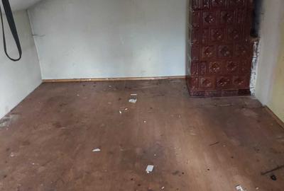 Casă cu 4 camere nedecomandat cu Teren 556 Mp în Central - 7