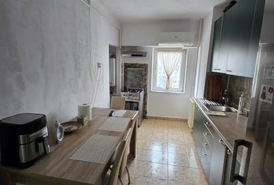 Apartament cu 4 camere decomandat în Ștefan cel Mare - 12