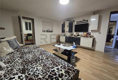 Casă cu 5 camere cu Teren 2088 Mp în Mădăras - 9