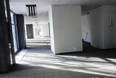 Spațiu comercial, de 183 mp, în Moșilor - 1