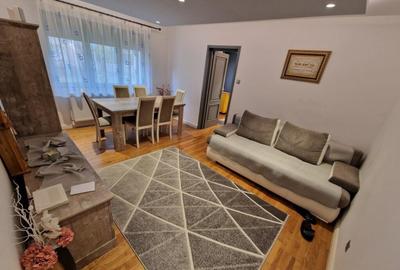 Apartament de vanzare, 2 camere, 45 mp, zona centrala - 1
