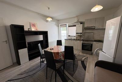Apartament cu 2 camere semidecomandat, mobilat în Apărătorii Patriei