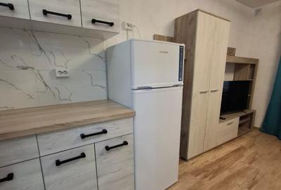 Camera de camin cu baie proprie,zona Bularga,etaj 2 - 7