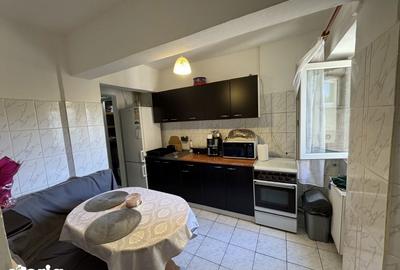 Apartament cu 3 camere decomandat în Micro 16 - 1