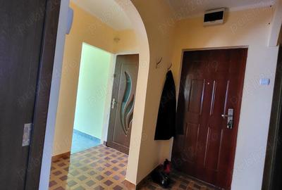 Apartament cu 3 camere semidecomandat în Baia Sprie - 2