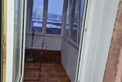 Apartament cu 3 camere semidecomandat în Central - 6