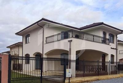 Casă cu 4 camere cu Canalizare în Dezmir - 2