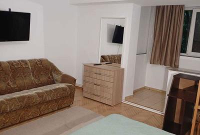 Garsonieră decomandată în Cug - 2