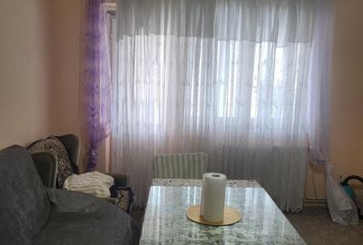 Inchiriere apartament 2 camere Pucioasa Sud Vest