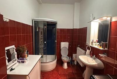 Casă cu 3 camere cu Teren 190 Mp în Central - 4