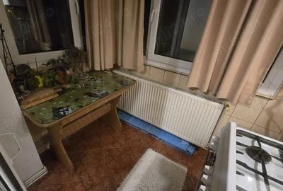 Apartament cu 2 camere decomandat în Galata - 2