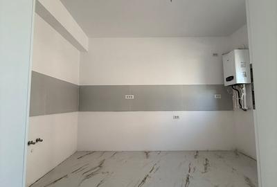 Casă cu 4 camere cu Teren 200 Mp în Central