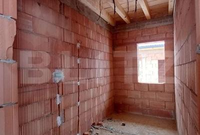Casă cu 4 camere cu Teren 530 Mp în Mihai Viteazu - 2