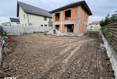 Casă cu 5 camere cu Teren 426 Mp în Central - 14