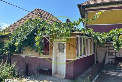Casă cu 4 camere cu Teren 2188 Mp în Aiton - 2