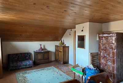 Casă cu 4 camere în Vărzaru - 7