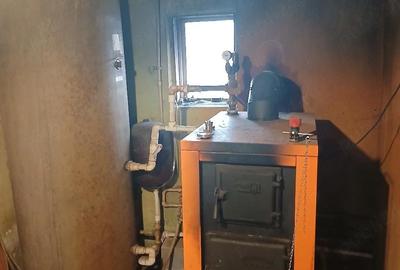 Casă cu 6 camere cu Teren 1714 Mp în Târnova - 2
