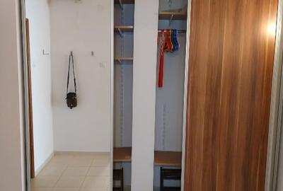 Langa Primaria Sectorului 1 - 6