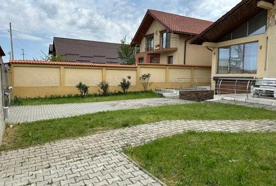 Casă cu 4 camere cu Teren 395 Mp în Central - 9