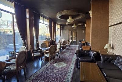 Spațiu comercial, de 452 mp, în Central - 13